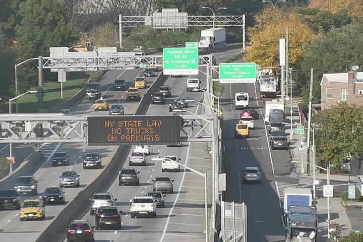 C5-BQE-44-Med_at_31st_Ave-Ex41